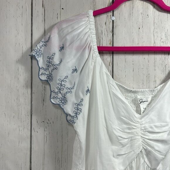 Japna Embroidered White Pleated Boho Short Sleeves Summer Beachy Blouse - Picture 3 of 12